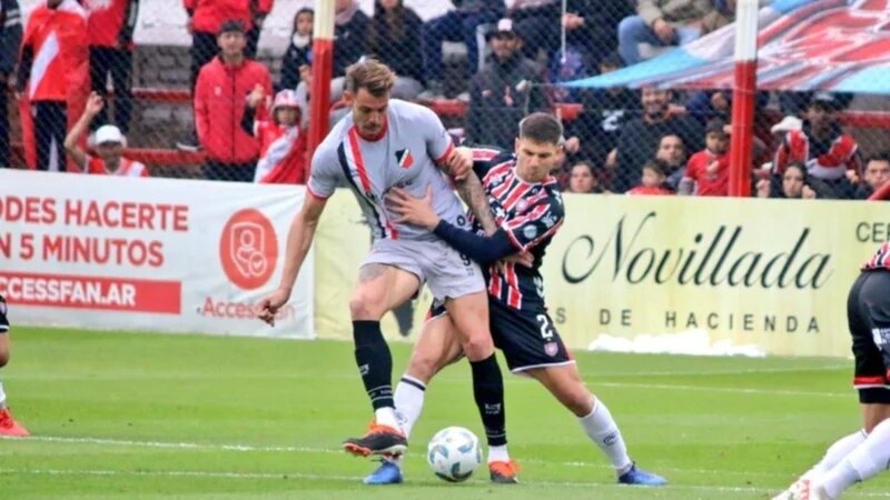 Juan Manuel Sara: "Fue un mal partido nuestro, en general"