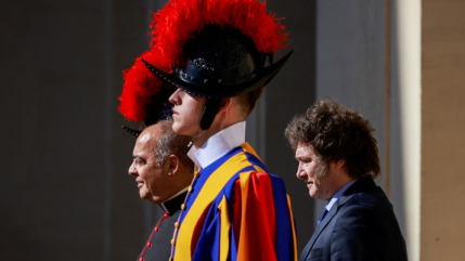 Javier Milei viajará a Roma para asistir a la asunción del papa León XIV