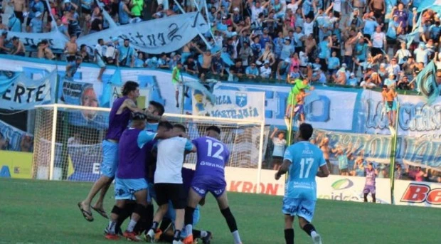 Si bien no reveló nombres, el técnico tiene un amplio conocimiento del ascenso argentino y contactos en todas las categorías