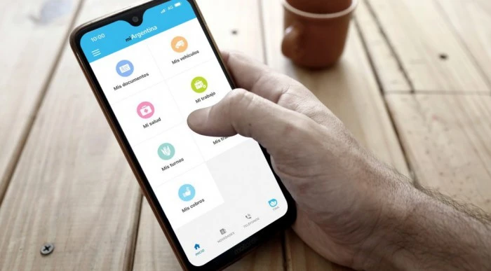 La licencia de conducir se vuelve digital: 19 distritos ya permiten renovarla sin salir de casa