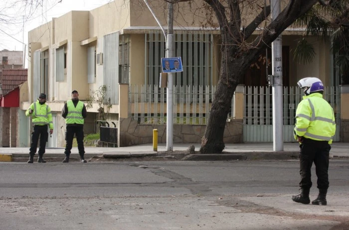 Más de 800 multas y 56 vehículos retenidos en controles policiales realizados el último fin de semana