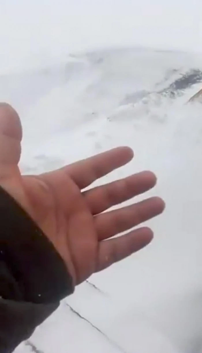 En fotos: la nieve sorprendió a familias mendocinas en el Valle de Uco y Potrerillos