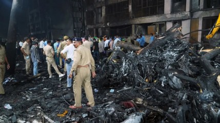 Accidente aéreo en la India: hay 290 muertos y un sobreviviente