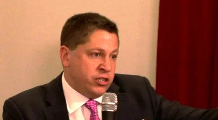 &nbsp;El tribunal también dictó una pena de 3 años en suspenso a Nicolás Dromi, quien fue señalado como intermediario en las operaciones.