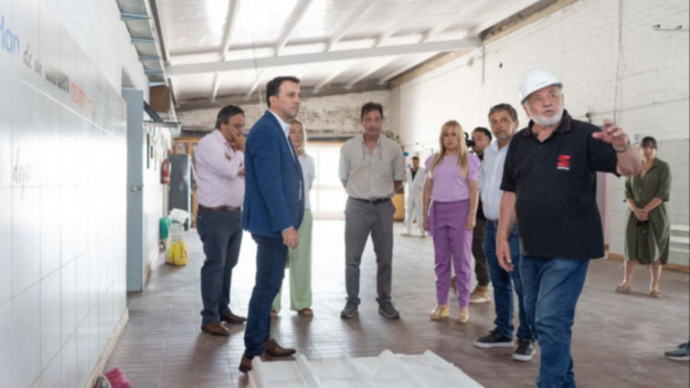 Mendoza repara unas 700 escuelas antes de que inicien las clases