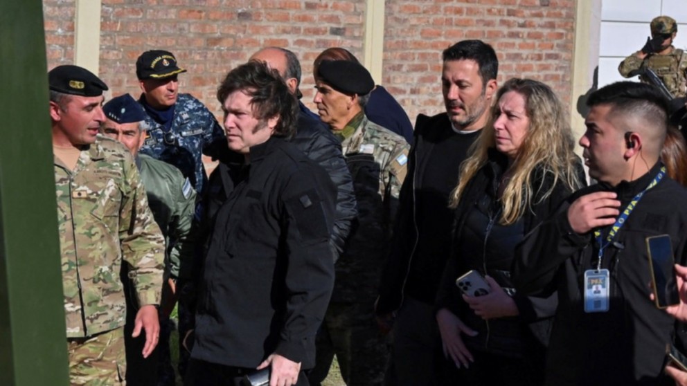 Tras la catástrofe en Bahía Blanca, el Gobierno crea un fondo de $200.000 millones para los damnificados
