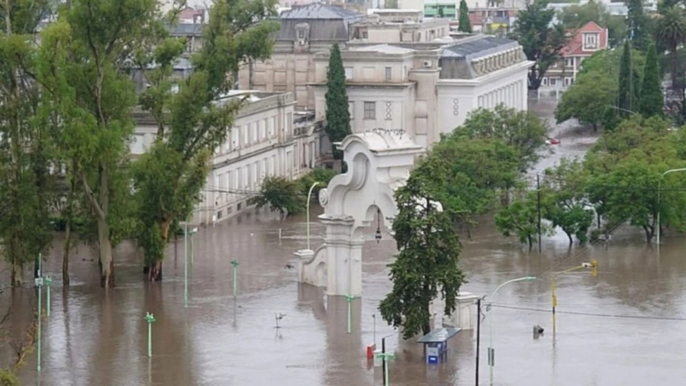 Mendoza se moviliza para ayudar a los afectados por el temporal en Bahía Blanca