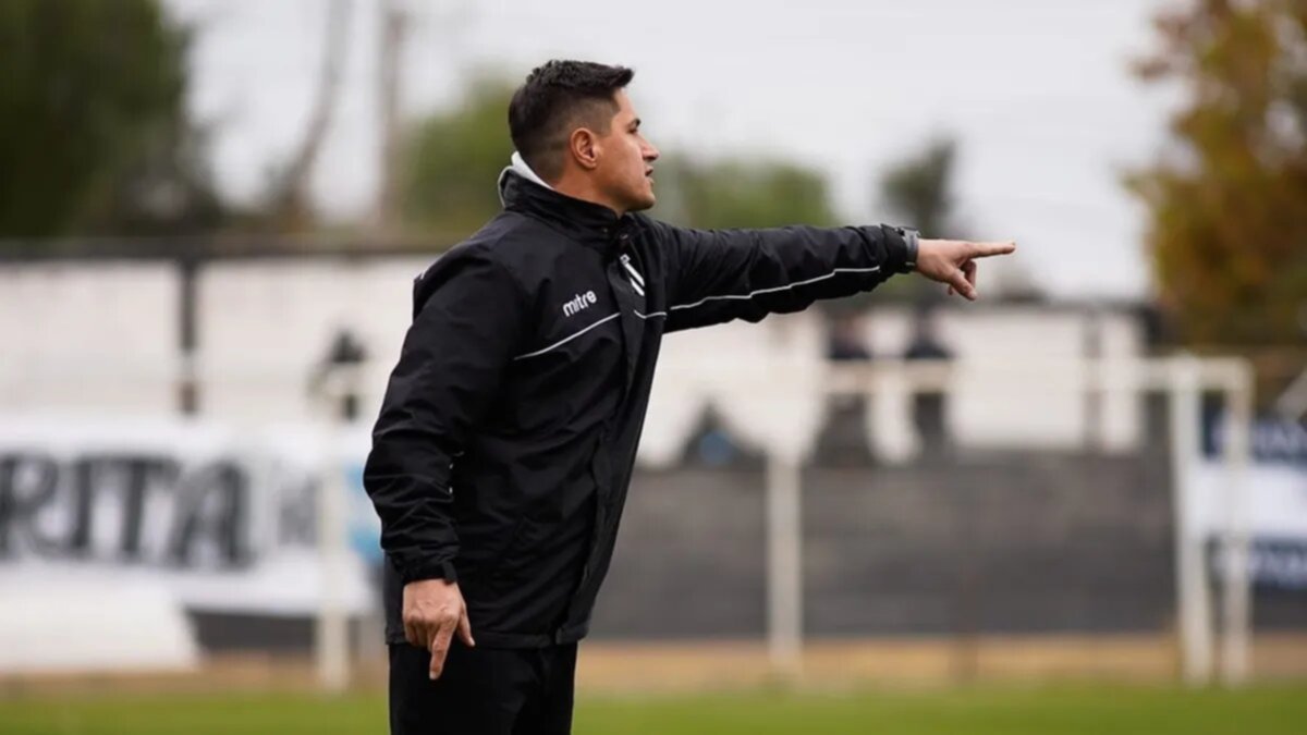 Ezeqiel Medrn: "Nuestra carta de presentacin es la entrega del equipo" 