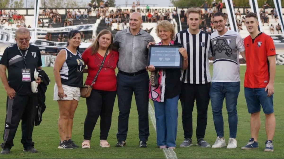 Hace ocho aos, Daniel Alberto Azcona , se llevaba su relato al cielo